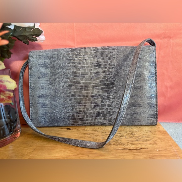 Michael Kors crocodile pattern purse grey in color good condition - Picture 5 of 7